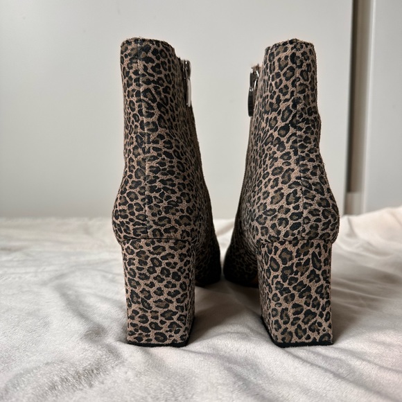 Steve Madden Leopard Print Pointed-Toe Bootie - Picture 4 of 7